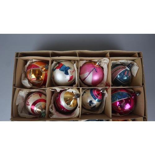 258 - Vintage Christmas tree baubles