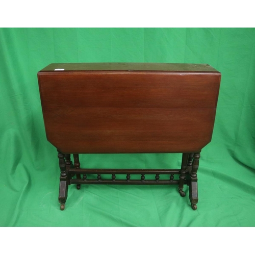 213 - Early 1900s mahogany Sutherland table