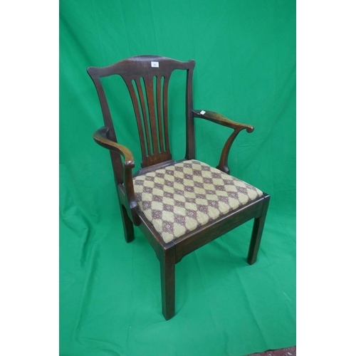 391 - Antique elbow chair