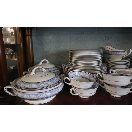 172 - Royal Doulton tea service - Tewkesbury pattern