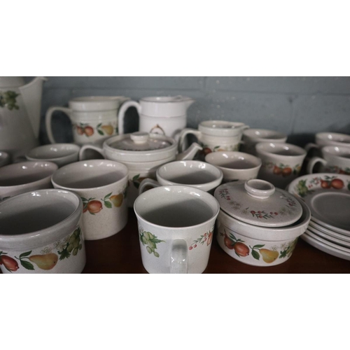 181 - Collection of Wedgewood - Quince
