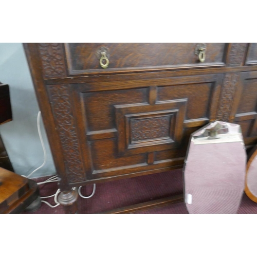 304 - Oak dresser - Approx size W: 152cm D: 56cm H: 205cm