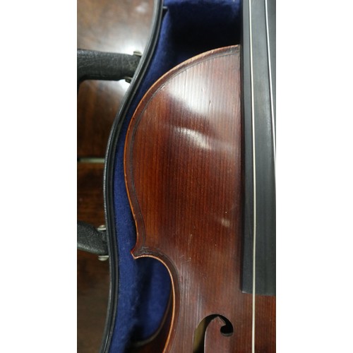 186 - Antique full sized French violin in case marked Compagnon