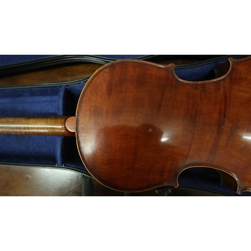 186 - Antique full sized French violin in case marked Compagnon