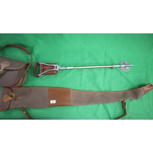 115 - Brady gun bags together with shooting stick