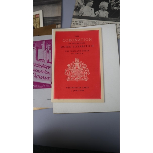 123 - Collection of 1953 Coronation memorabilia relating to events in Warwick