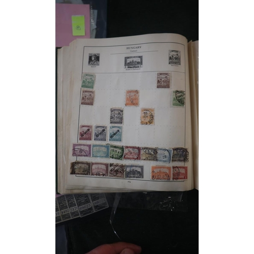 127 - Stamps - Vintage Viceroy stamp album with many high value stamps mostly - Edwardian/Victorian