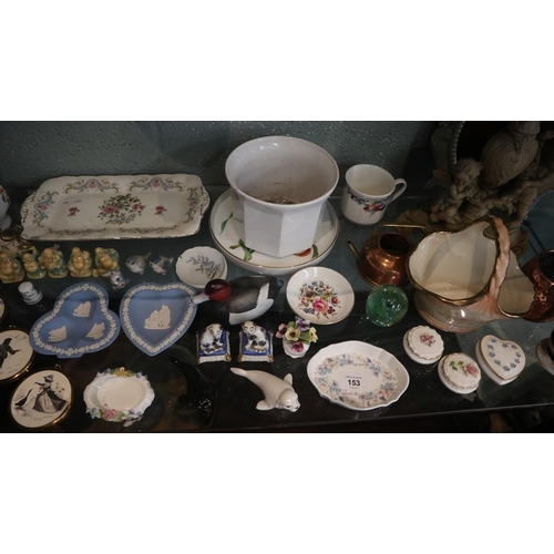 153 - Large collection of ceramics to include Wedgewood, Royal Worcester etc