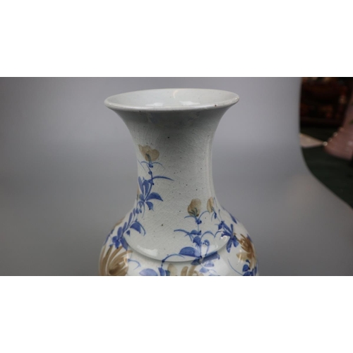 164 - Early vase - Approx height: 31cm