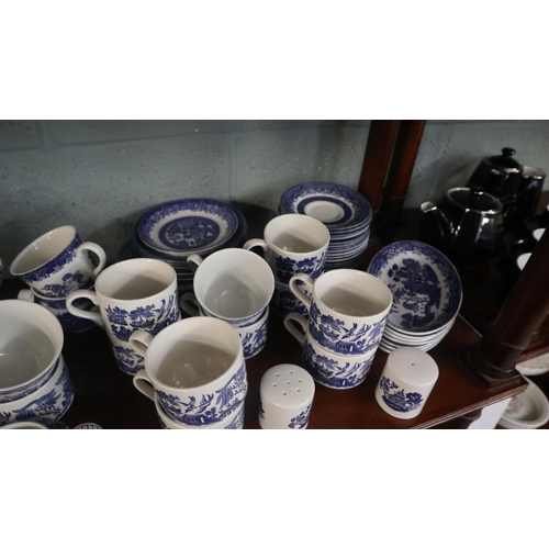 215 - Large collection of blue and white china