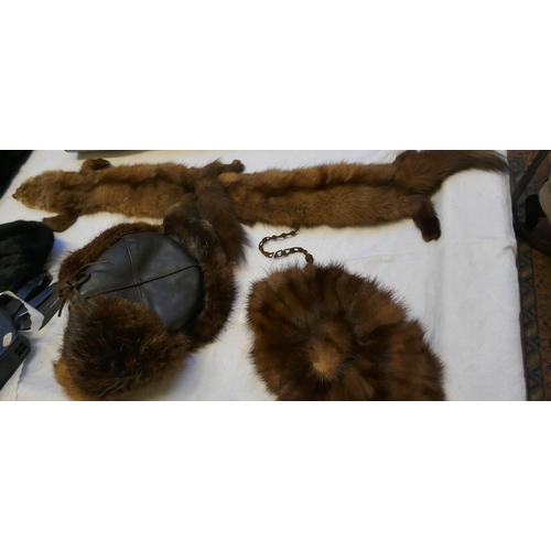 430 - 2 fur hats together with a fur scarf