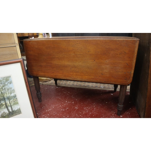 405 - Regency mahogany Pembroke table with drawer