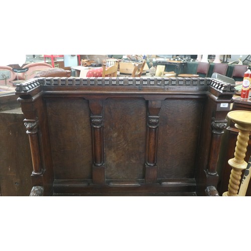 367 - Early carved oak settle – L: 112cm H: 122cm D: 47cm