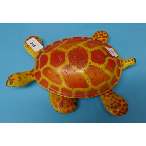 285 - Vintage tin plate toy - Mobo the tortoise