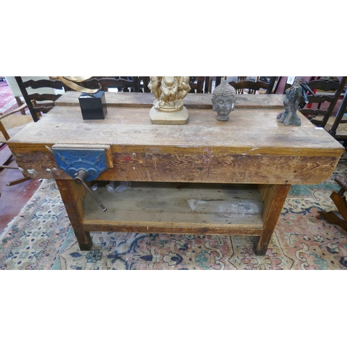 435 - Vintage work bench