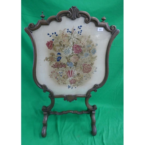 479 - Victorian rosewood fire screen with embroidered panel