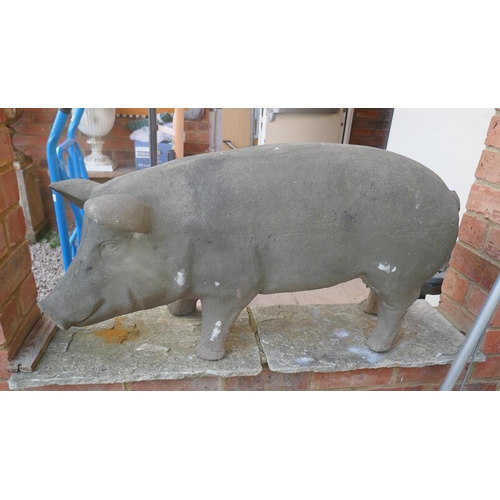 511 - Large stone pig