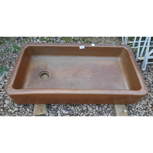 527 - Outdoor salt glazed scullery sink