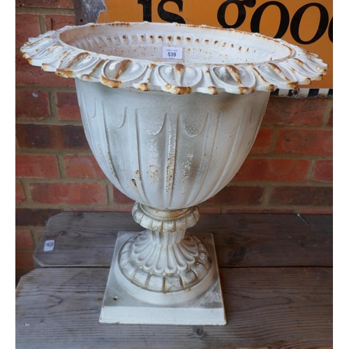 539 - Victorian cast iron pedestal planter - Approx height: 52cm