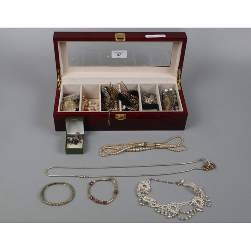 97 - Collection of costume jewellery