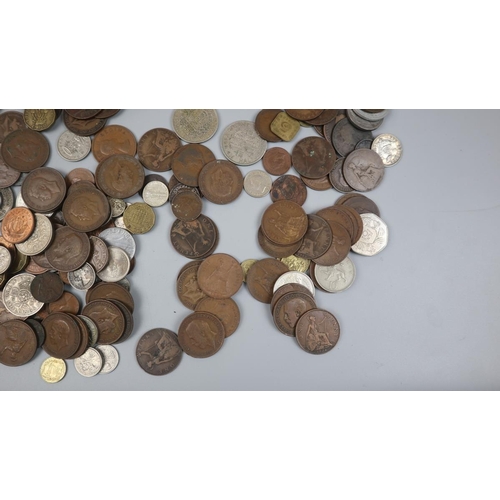 125 - Collection of coins