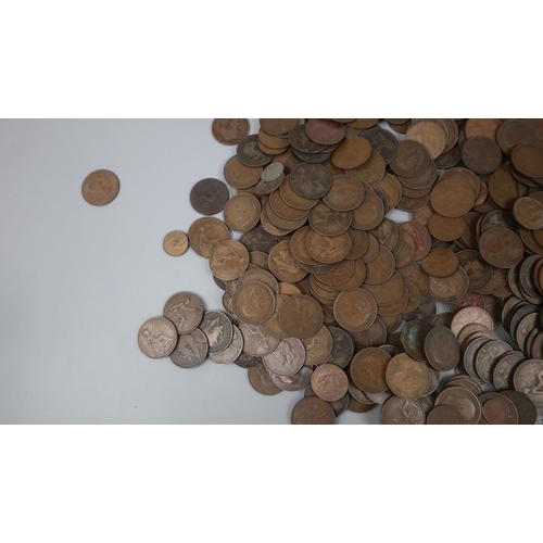 126 - Large collection of pennies