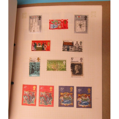 159 - Stamps - 2 stamp albums to include stamps of the World