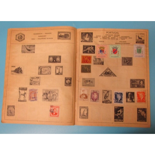 159 - Stamps - 2 stamp albums to include stamps of the World