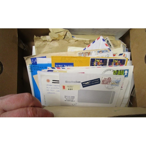 177 - Stamps - World box of covers