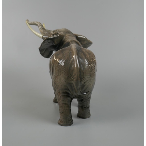 196 - Large Beswick elephant - Approx height: 26cm