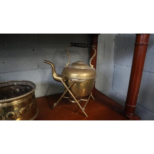 252 - Collection of copper kindred spirit kettles