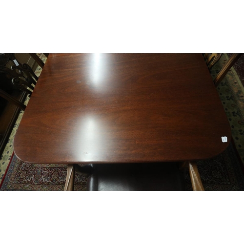 340 - Mahogany extending dining table with set of 8 Chippendale style chairs