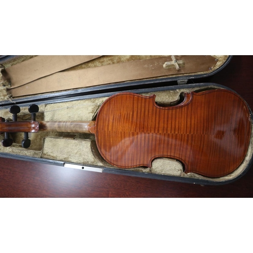 349 - Antique adult size violin 7/8 - In rosewood case marked W E Hill and Son London