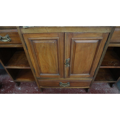 353 - Edwardian walnut book case/shelves - Size: W:122cm D:35cm H:130cm