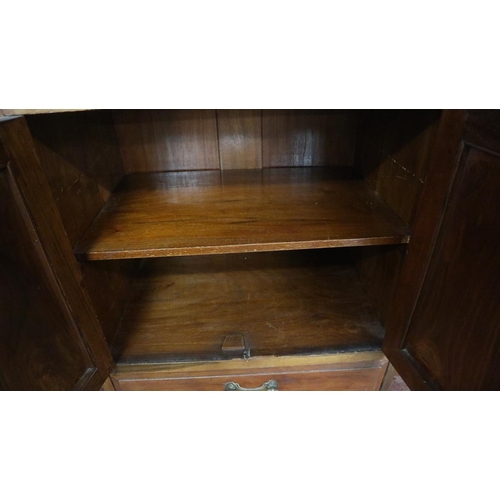 353 - Edwardian walnut book case/shelves - Size: W:122cm D:35cm H:130cm