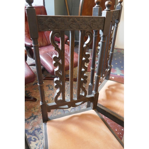 450 - Set of 8 (6+2) carved oak chairs