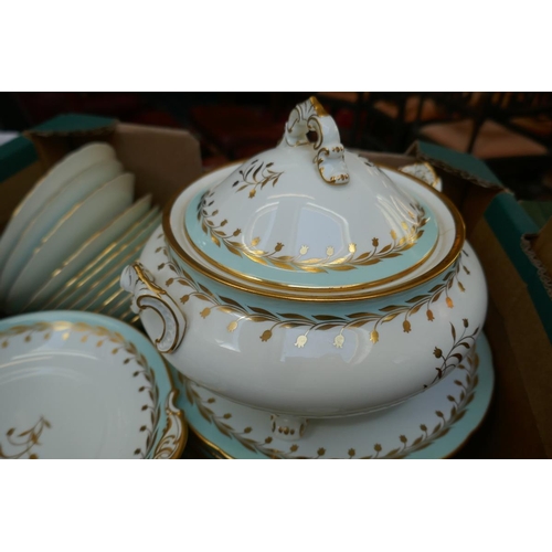 461 - Royal Crown Derby dinner service