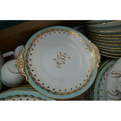 461 - Royal Crown Derby dinner service