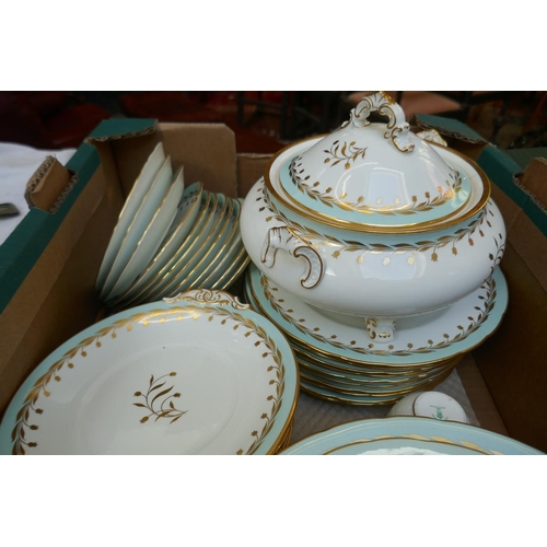 461 - Royal Crown Derby dinner service