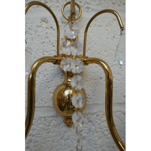 464 - Collection of wall sconces