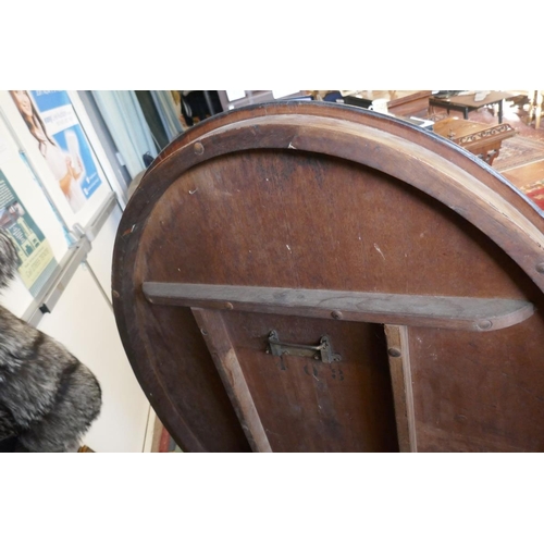 474 - Mahogany loo table