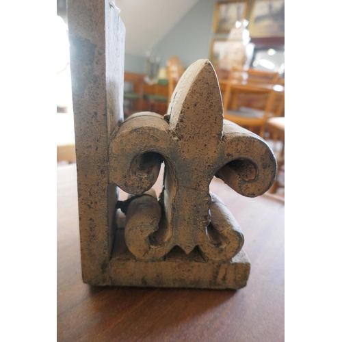 491 - Pair of stone fleur-de-lis bookends