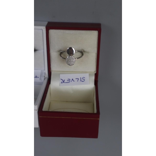 84 - Collection of silver rings