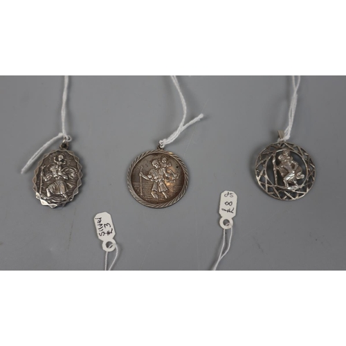 88 - Collection of silver pendants