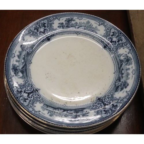 304 - Blue and white dinner service - Verona