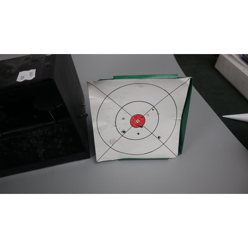 100 - Air gun duck target together with air gun target and ear defenders