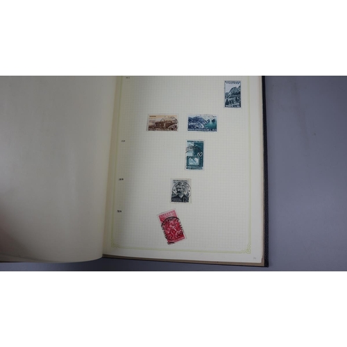 134 - Stamps - Populated stamps album - Italy