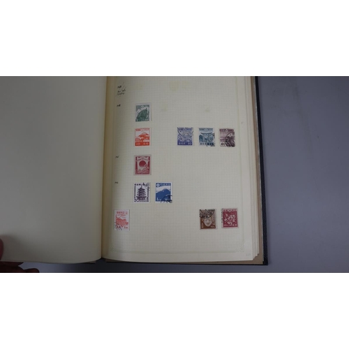 134 - Stamps - Populated stamps album - Italy