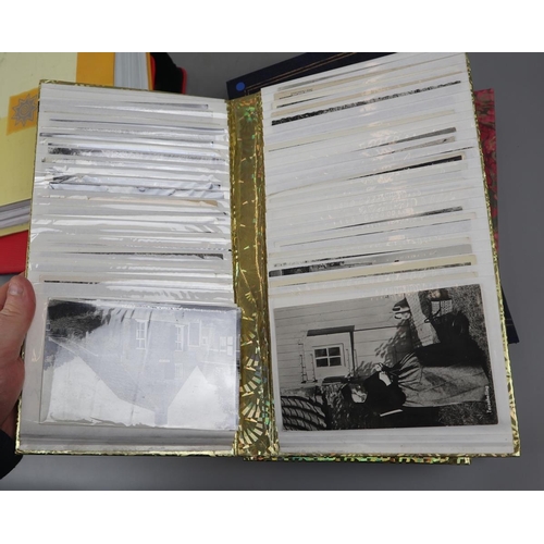 136 - 6 postcard albums