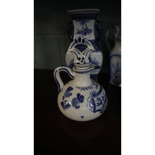 199 - Collection of blue & white ceramics to include Delft